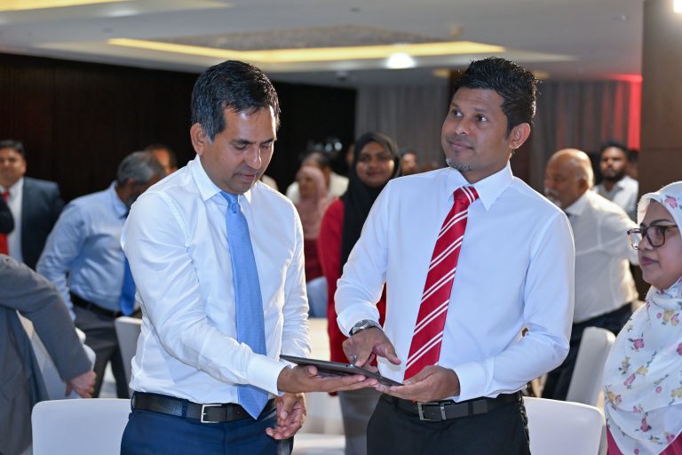 ފޮރިން އިންވެސްޓްމަންޓް ބިލު ރައީސް ތަސްދީގުކުރައްވައިފި