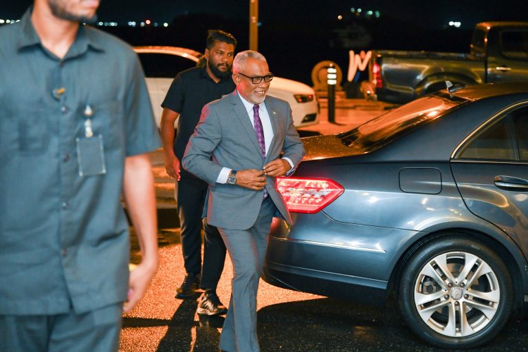 މަޖިލީހުގެ ރައީސް ޢަބްދުއްރަޙީމް ޖެނީވާއަށް