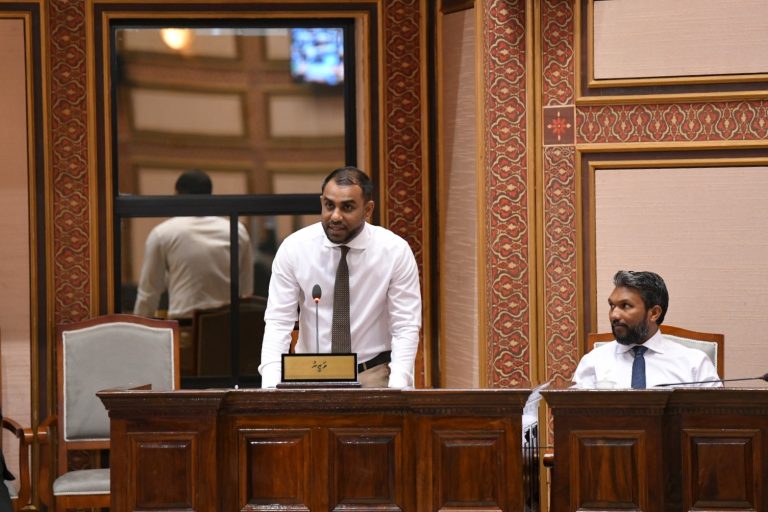 ހަނިމާދޫ އެއާޕޯޓު ނިމެންވާއިރަށް އެ އަތޮޅަށް 4,000 އެނދު ގެންނަން މަސައްކަތް އެބަކުރަން: ފައިޞަލް
