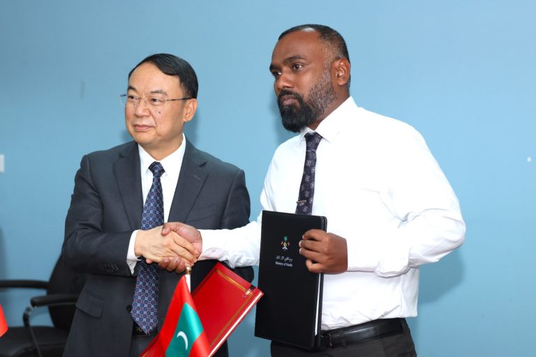 މަހުގެ ބާވަތްތައް ޗައިނާއަށް އެކްސްޕޯޓް ކުރުމާ ގުޅޭ އެއްބަސްވުމެއްގައި ސޮއިކޮށްފި