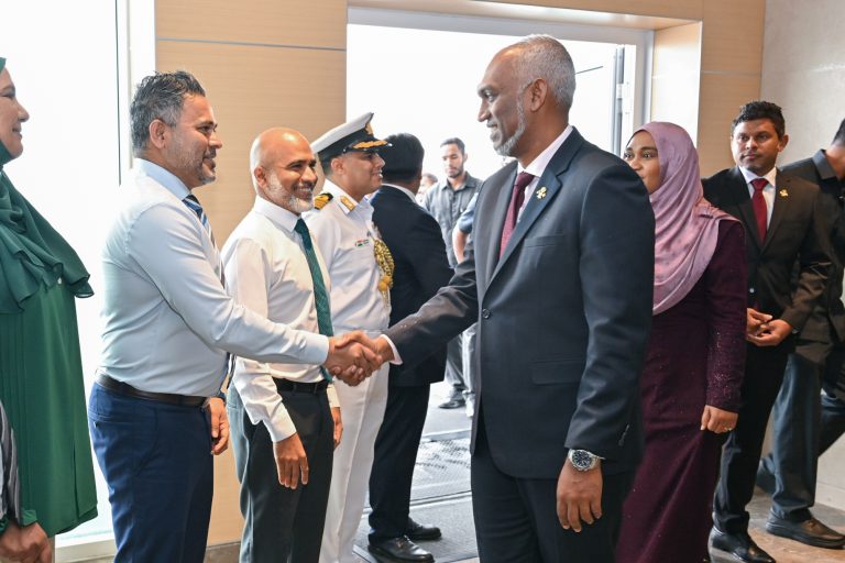 އިންޑިއާއަށް ކުރެއްވި ފުރަމާނަ ދަތުރުފުޅަށްފަހު ރައީސް ރާއްޖެއަށް ވަޑައިގެންފި