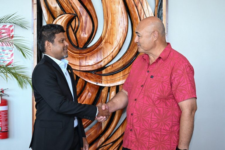 ނައިބު ރައީސް ޙުސައިން ސަމޯއާއަށް ކުރެއްވި ދަތުރުފުޅު ނިންމަވާލައްވައިފި