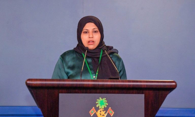 ސިޔާސީ މަގާމުތަކާއި، ކުންފުނިތަކަށް 7,000 މުވައްޒަފުން ނެގި ވާހަކަ ދޮގުކޮށްފި