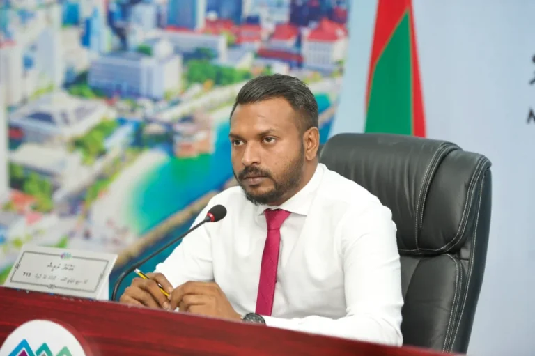 މާލެއަށް ދިމާވެފައިވާ ބުޅަލުގެ މައްސަލައަށް ދާއިމީ ހައްލެއް ހޯދައިދެއްވީ ރައީސް: ނަރީޝް