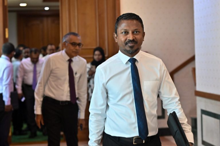 އޮންލައިންކޮށް ޖުވާކުޅުން ހުއްޓުވުމަށް ގާނޫނުތަކަށް ގެންނަންޖެހޭ އިސްލާހުތައް ގެންނާނަން: ބަންޑާރަނައިބު