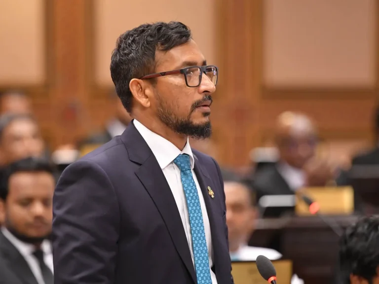 ރައީސް، ނުފޫޒު ނުފޯރުއްވައި، ވައުދު ފުއްދަވާނެ، ފުލެޓާއި ގޯތި ހައްގުވެރިންނަށް ލިބޭނެ :ފަލާހު