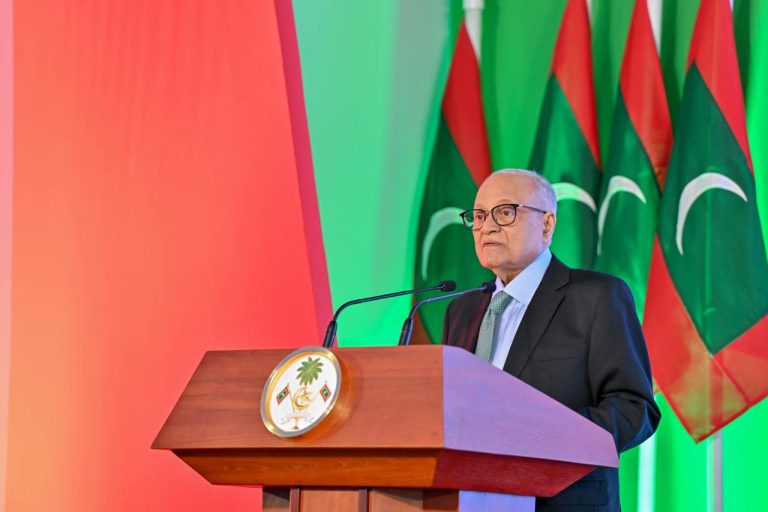 މިނިވަންކަމާއި ސިޔާދަތު ވަރުގަދަކުރަން ރައީސް ގެންގުޅުއްވާ ސިޔާސަތަށް މައުމޫންގެ ތައުރީފު