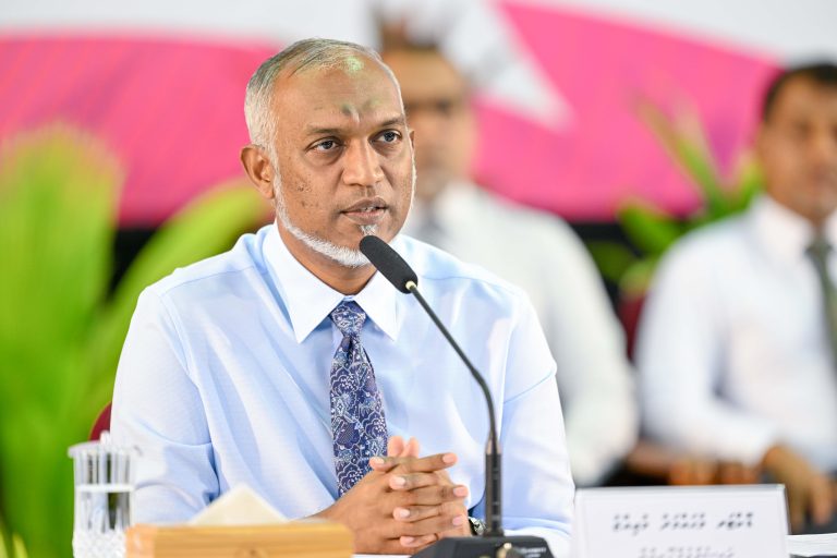 ކޮރަޕްޝަން ހުއްޓުވުމަށް އަމަލާއި ބަހުން ތެދުވެރި މަސައްކަތްތަކެއް ފެށުމަށް ރައީސް ގޮވާލައްވައިފި