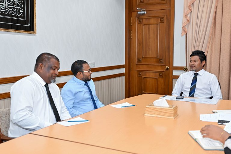 ފިޔޯރީ ރައްޔިތުންގެ ކަންބޮޑުވުންތަަކަށް ހައްލު ހޯދައިދޭނަން: ނައިބު ރައީސް