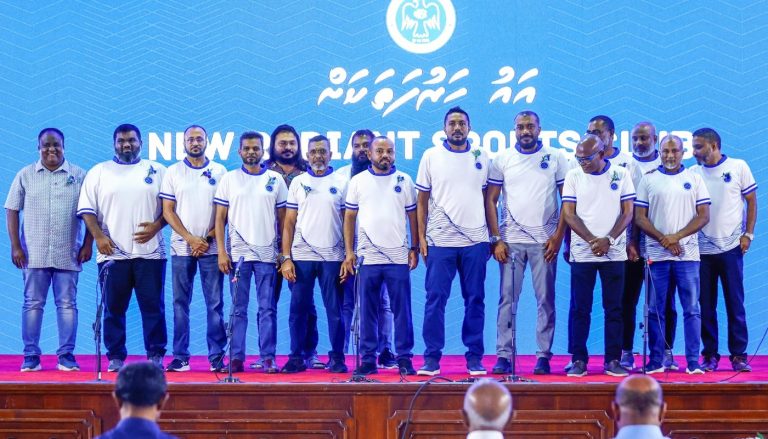 ނިއު ރޭޑިއަންޓްގެ އާ ޗެއާމަނަކަށް މުބީން އިންތިހާބުކޮށްފި