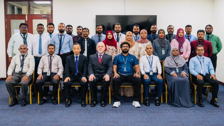 "އައިކާއޯ ނެޝަނަލް އިންސްޓްރަކްޓަރސް ކޯސް" ނިންމާލައިފި