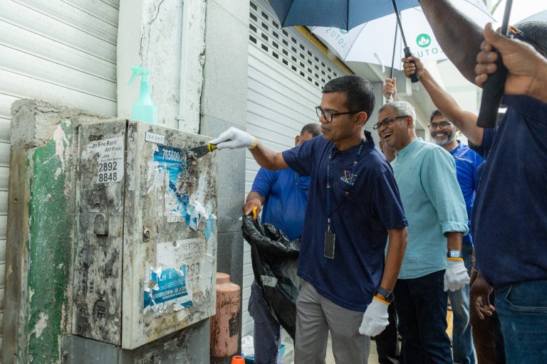 ޑިސްޓްރިއުބިއުޝަން ފޮށިތައް ސާފު ކުރުމުގެ މަސައްކަތް ސްޓެލްކޯއިން ފަށައިފި