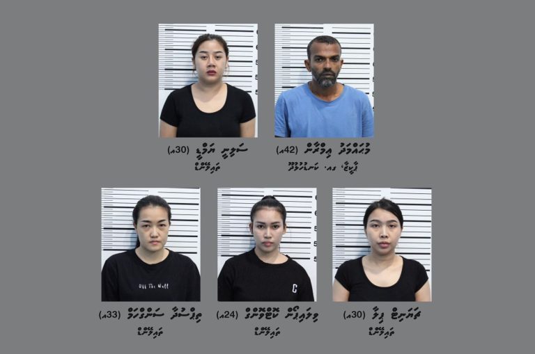 ހެންވޭރު ގެއެއްގައި ހިންގާ ސްޕާއެއް ބަލައިފާސްކޮށް ބަޔަކު ހައްޔަރުކޮށްފި