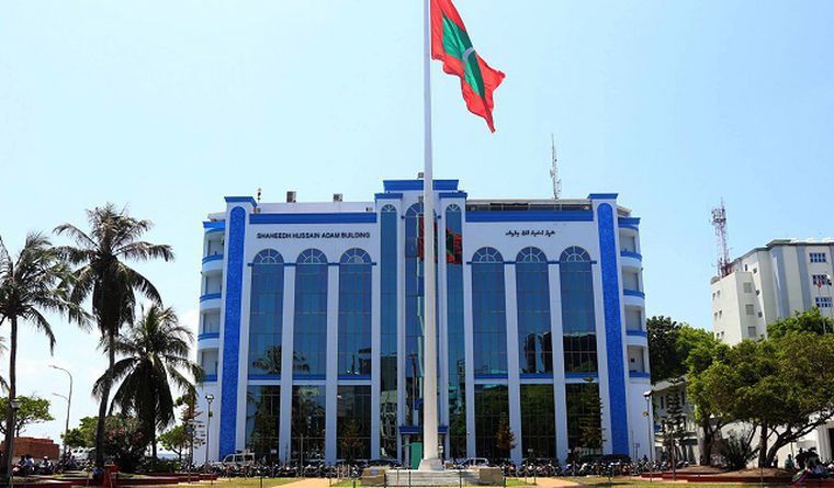 އެފްއެސްއެމްގެ މުވައްޒަފުންތަކެއް ތެލުގެ ވަގު ވިޔަފާރިކުރި ކަމަށް ތުހުމަތުކުރެވޭ މައްސަލައެއް ބަލަނީ