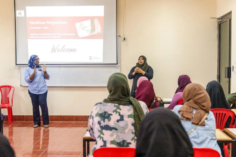 ނުކުޅެދުންތެރިކަން ހުންނަ ފަރާތްތަކަށް ޚާއްޞަ ކޭކް ޑެކަރޭޝަން ކޯހެއް!