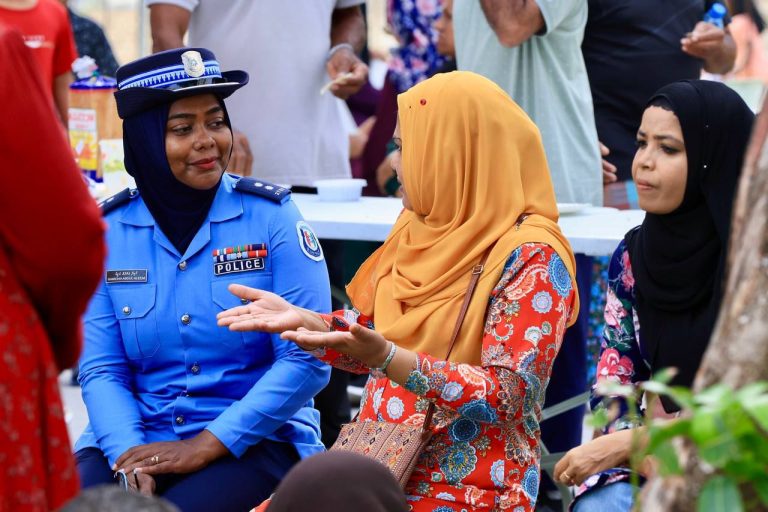 ހުޅުމާލެ ޕޮލިސް އާއި ހިޔާ ޓަވަރު ގައި ދިރިއުޅޭ ރައްޔިތުންނާއި ގުޅިގެން، ކެއުމެއް ބާއްވައިފި