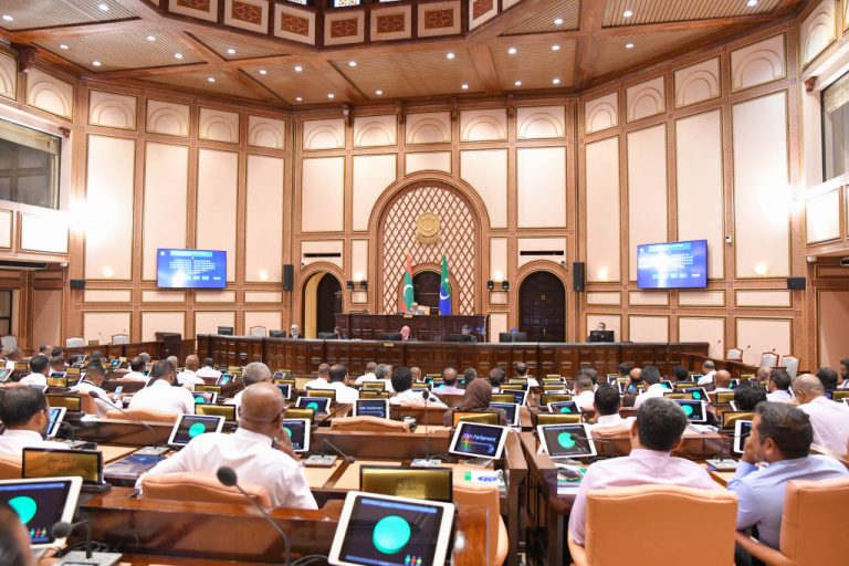 ނުޙައްްޤުން މުއްސަނދިކަން ހޯދައި ލިބިގަތުމުގެ ޤާނޫނަށް އިސްލާހުގެނައުމަށް މަޖިލީހަށް ހުށަހަޅައިފި