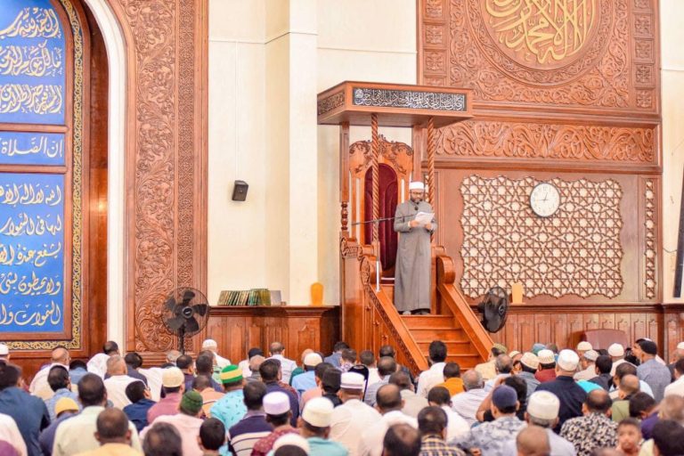 ހަނުހުރުމަކީ ބުއްދިވެރީންނާއި ވިސްނުންތެރީންގެ ސިފައެއް: ހުތުބާ