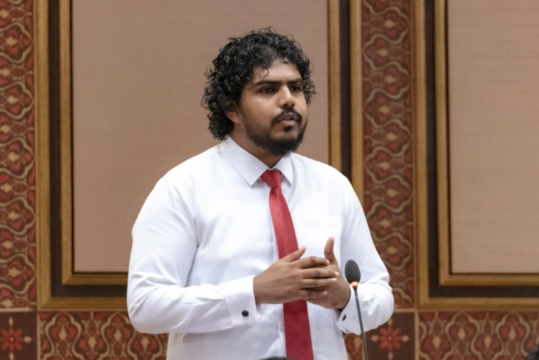 މިއަދުގެ ސަރުކާރުން ވައްކަމާއި، ކޮރަޕްޝަނަށް އެއްގޮތަކަށް ވެސް ދުލެއްނުދޭނެ: އަޒާން