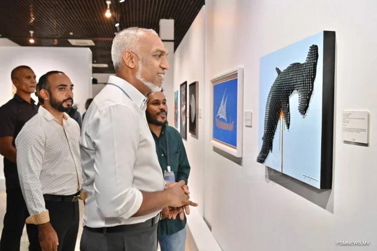 އެމް.އެން.ޔޫގެ ރެދަން އާރޓް އެކްޒިބިޝަން ފަށައިފި