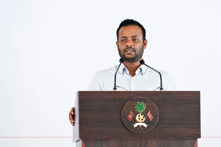 ކުރީ ސަރުކާރުން ކަންކަން ކުރީ އެއްވެސް ޒިންމާދާރު ކަމެއްނެތި: މިނިސްޓަރު ޑރ. މުއްޠަލިބް
