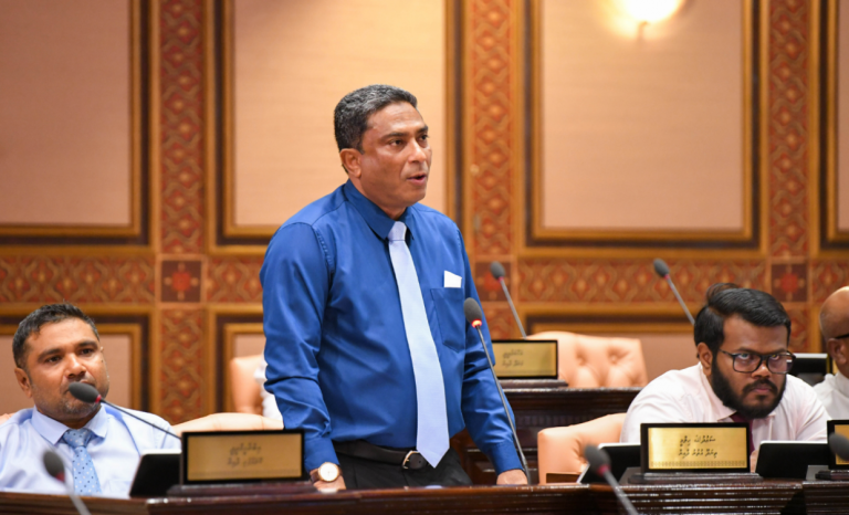 ކޮރަޕްޝަން ހިންގާ މީހުންނަށް ހައްގު އަދަބުދޭންޖެހޭ، ނޫނީ ދުވަހަކު ވެސް ގައުމު އަރައިގަންނަ ގޮތެއް ނުވާނެ: ސަޢުދުﷲ