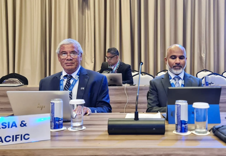 ޖީ.ޕީ.އީގެ ބޯޑު ޑިރެކްޓަރުންގެ ބައްދަލުވުމުގައި ތަޢުލީމީ ވަޒީރު ބައިވެރިވެވަޑައިގެންފި