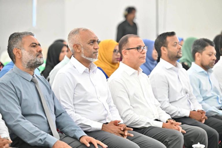މި އަންނަ އަހަރު ނިމެންވާއިރަށް ހުރިހާ ރަށެއްގައި އޭޓީއެމް ބަހައްޓާނެ: ރައީސް