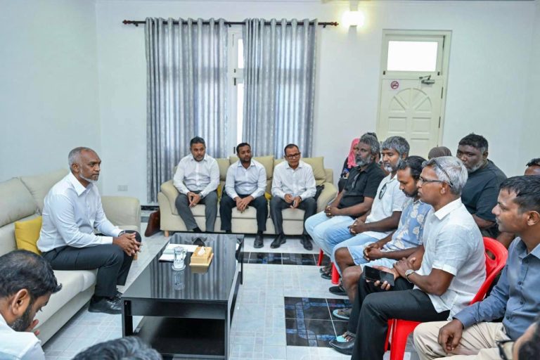 ރަސްދޫގައި ގެސްޓް ހައުސް ހިންގާ ފަރާތްތަކުގެ ކަންބޮޑުވުންތައް ރައީސް އަޑުއައްސަވައިފި