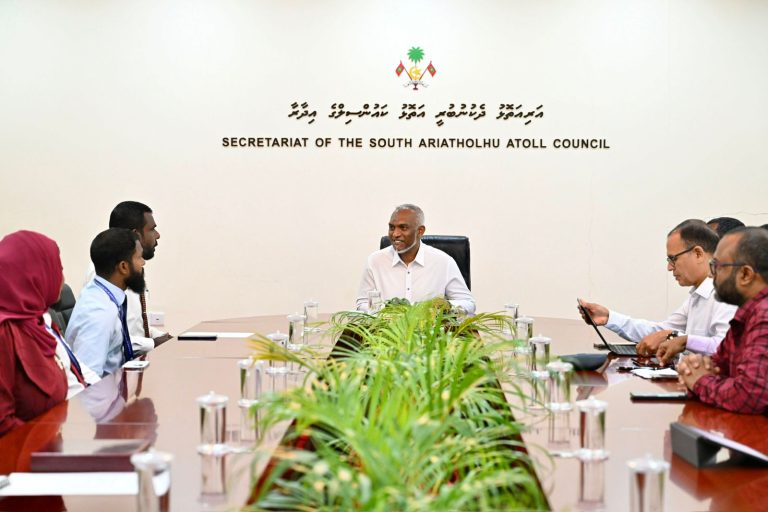 މަހިބަދޫގެ ތަރައްޤީއަށް ބޭނުންވާ ކަންތައްތަކާ ގުޅޭގޮތުން މަޝްވަރާކުރައްވައިފި