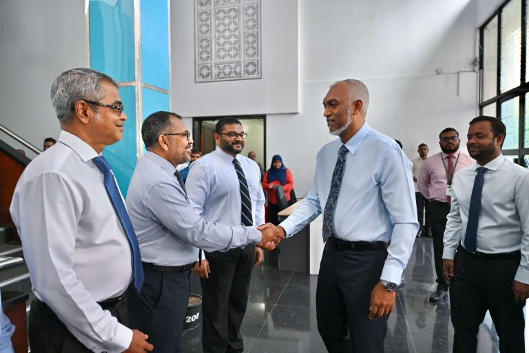 އަލިފާނުގެ ހާދިސާއާ ގުޅިގެން ދަރުބާރުގެއަށް ބަދަލުކުރި 3 މިނިސްޓްރީގެ މަސައްކަތްތައް ރައީސް ބައްލަވާލެއްވުން