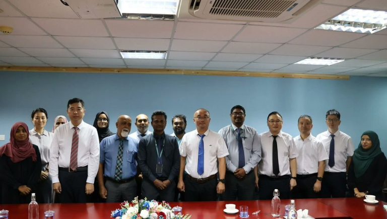ރުއްގަހަށް ދިމާވާ ބަލިތައް ކޮންޓްރޯލްކުރުމަށް ޗައިނާގެ ތަޖުރިބާކާރުންގެ މަޝްވަރާ ހޯދަނީ