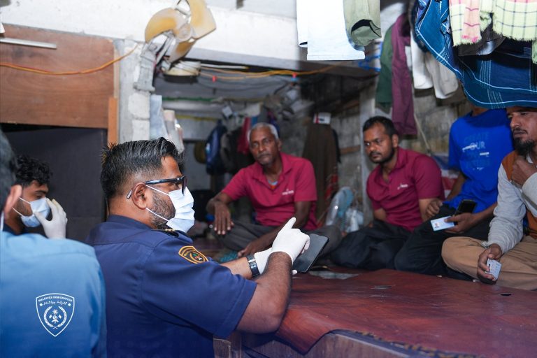 ހުޅުމާލޭގައި ގަވާއިދާ ޚިލާފަށް އުޅެމުންދިޔަ 14 ބިދޭސީއަކު އަތުލައިގެންފި
