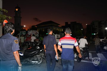 ގަވާއިދާ ޚިލާފަށް އުޅުނު ހަތަރު ބިދޭސީއަކު ހުޅުމާލެއިން އަތުލައިގެންފި