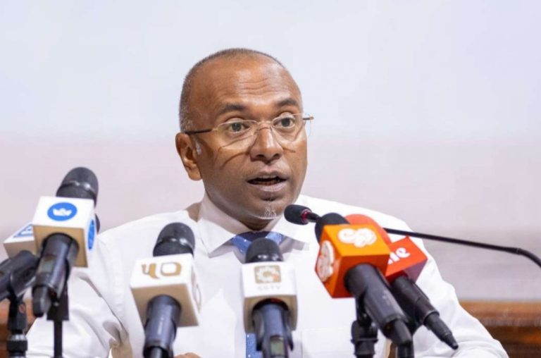 ޑެމްސްގެ ހަރަކާތްތައް އަދި މި ފެށުނީ، މި ތިބީ މަގުތަކަށް ނުކުންނަން ތައްޔާރަށް: ޙަސަން