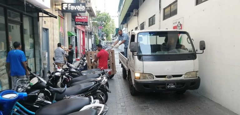 މަގުތަކުގައި ކުންޏާއި ޕެލެޓްފަދަ ތަކެތި ބަހައްޓާނަމަ ފިޔަވަޅު އަޅާނަން: މާލެ ސިޓީ ކައުންސިލު