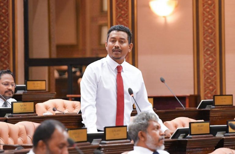 މާޒީގައި ވެރީން ވައްކަމަށް ބީރު ކަންފަތެއްދީ ރިއެކްޓް ނުކުރި ނަމަވެސް މި ސަރުކާރުން ރިއެކްޓް ކުރާނެ: މަމްދޫހު
