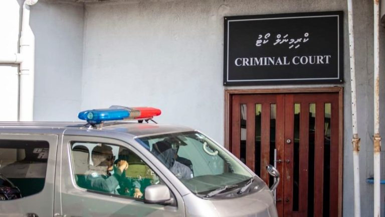 މަސްތުވާތަކެތި އެތެރެކުރި އިންޑިއާ ދެ މީހެއްގެ ބަންދުގެ މުއްދަތު އިތުރުކޮށްފި