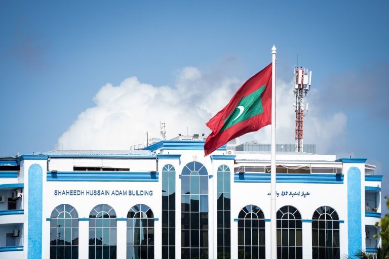 ހައިވޭގައި އެކްސިޑެންޓެެއް ހިނގައި 5 މީހަކަށް އަނިޔާވެއްޖެ
