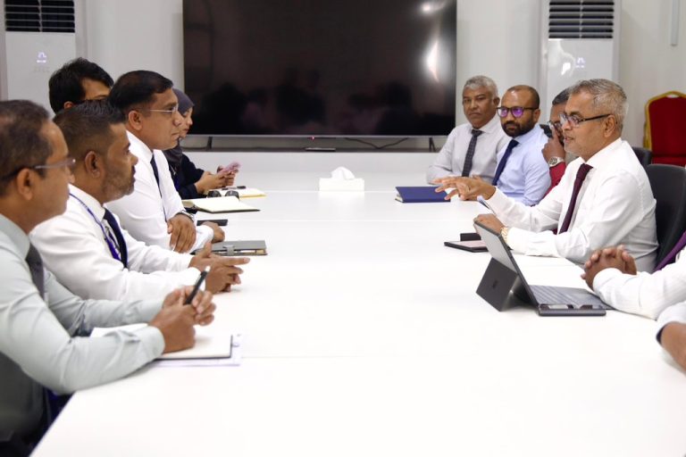 ފެނަކައިން ދޭ ޚިދުމަތްތައް ހަރުދަނާ ކުރުމާއި ގުޅޭގޮތުން މަޝްވަރާކޮށްފި