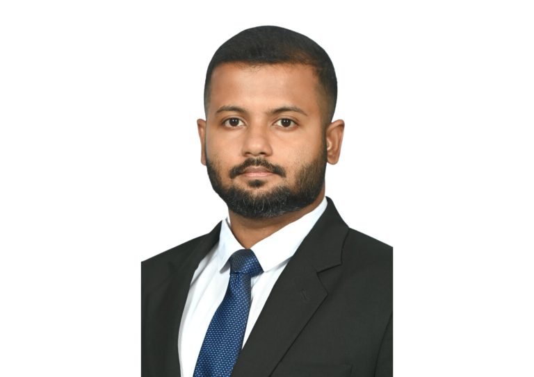 މި ސަރުކާރުގައި ޤާނޫނުއަސާސީގެ ބާރު ނުހިނގާނެ މީހަކު ނުހުންނާނެ - ކޮންސްޓްރަކްޝަން މިނިސްޓަރުގެ ނައިބު