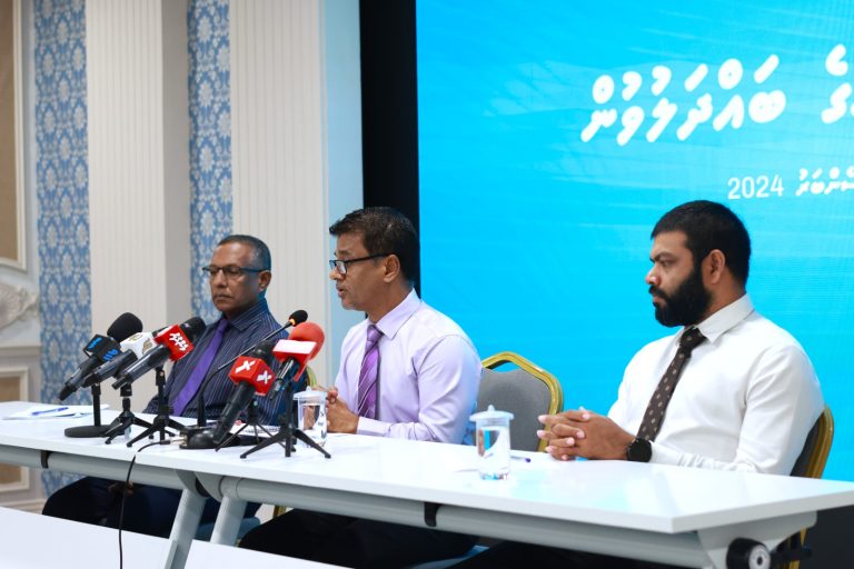 ދުންފަތް ކޮންޓްރޯލް ކުރުމަށް މަސައްކަތް ކުރާ ކައުންސިލްތަކަށް މާލީ އެހީދެނީ
