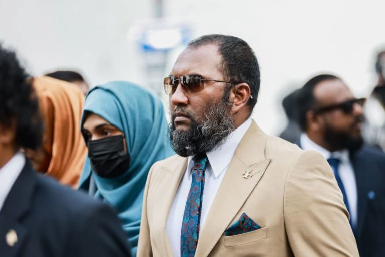 އެމްޑީޕީން ޤުރްއާނުގެ ވާހަކަ ދައްކަންވާނީ ތައުވާބެ، ރައްޔިތުންގެ ކުރިމަތީގައި މާފަށް އެދިފަ: އިބްރާހިމް