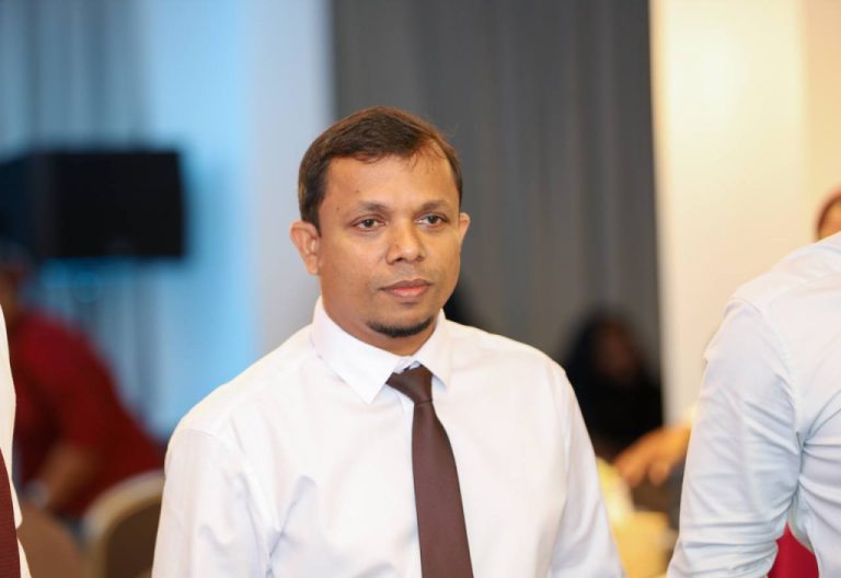 ކުރީގެ ފިނޭންސް މިނިސްޓަރު ޑރ.ޝަފީޤް އެޗްޑީއެފްސީގެ ބޯޑަށް އައްޔަންކޮށްފި