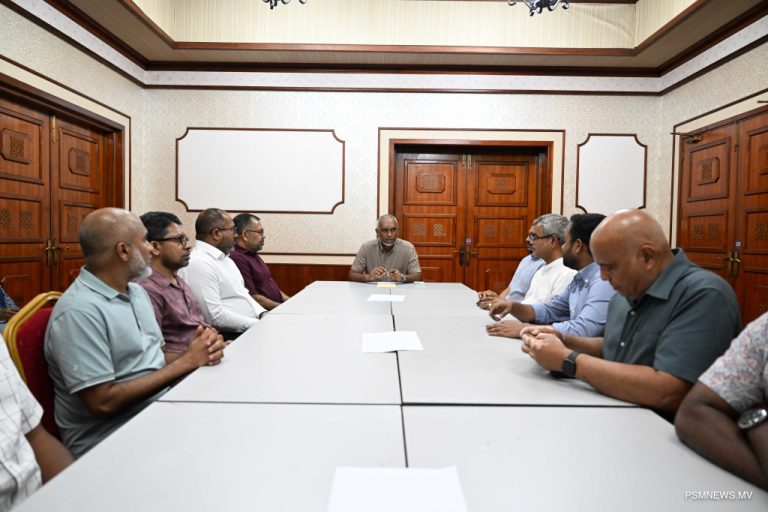 ރައީސް، ދަރުބާރުގޭގައި ވުޒާރާތަކުގެ މަސައްކަތް ފެށުމަށް ވަމުންދާ ތައްޔާރީތައް ބައްލަވާލައްވައިފި