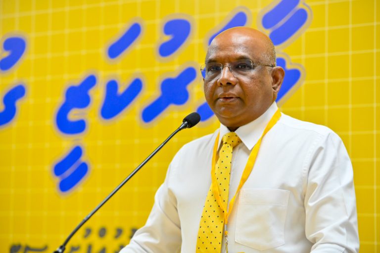 ރައްޔިތުންގެ ކިބައިން ލިބިދޭ ބާރަކުން ކުރާ ވެރިކަމެއްގައި އިސްކަންދޭންޖެހޭނީ ޤައުމުގެ އެއްބައިވަންތަކަން ދެމެހެއްޓުމަށް: ޝާހިދު