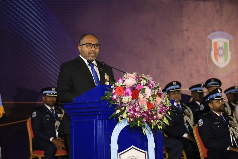 ކޮރަޕްޝަނާއި ކަންކަމުގެ ތެރެއަށް ނުފޫޒު ފޯރުވުމަކީ ފުލުހުން ނޫނެކޭ ބުނަންޖެހޭ ކަންކަން: އިހުސާން