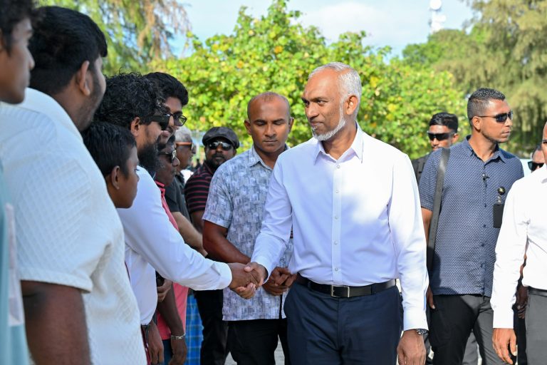 ނިލަންދޫގެ ތަރައްގީއަށް ކުރަންހުރި ކަންކަމުގައި ހަގީގީ ކުލަ ޖައްސައިދޭނަން: ރައީސް