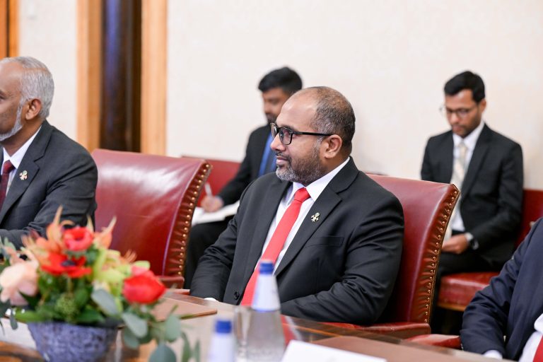 ވަޒީރު އިޙްސާން މަޤާމުން އެކަހެރިކުރުމަށް އެމްޑީޕީންވެސް ގޮވާލައިފި