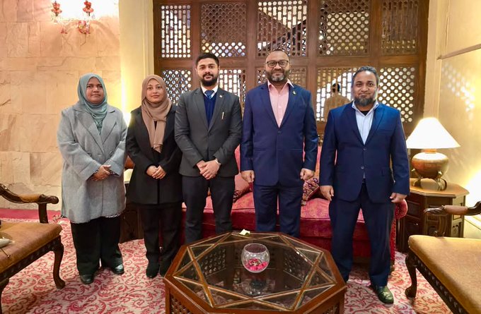 ވަޒީރު ޑރ. ޝަހީމް ޕާކިސްތާނަށް ވަޑައިގެންފި